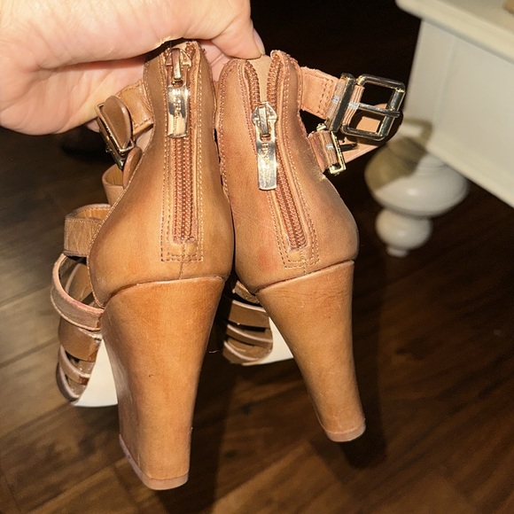 New without box BCBGENERATION Jaxx shoes - Picture 10 of 11